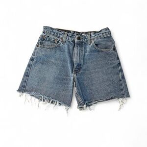 Vintage 550 Levi’s Light Wash Denim Shorts
